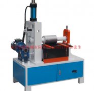 新型圓弧自(zi)動卷闆機