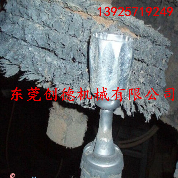 四(sì)組重型(xing)圓盤自(zi)動抛光(guāng)機