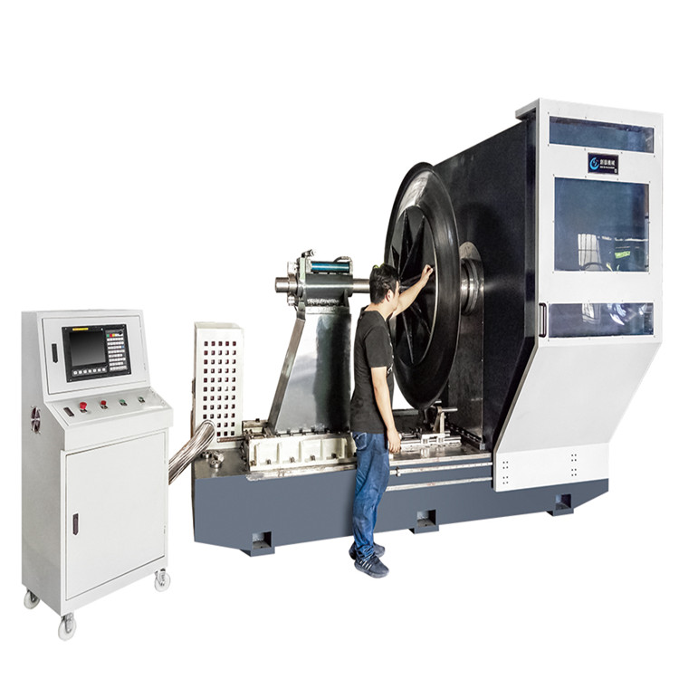 大直徑風機(jī)前盤 進風口(kou)數控自動旋(xuan)壓機1800型